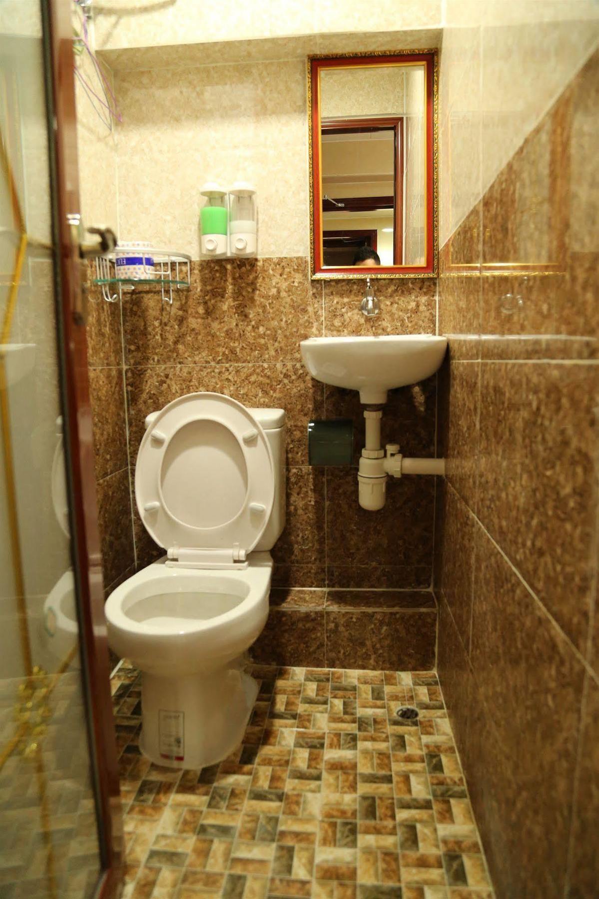 Everest Inn Guest House Hongkong Buitenkant foto